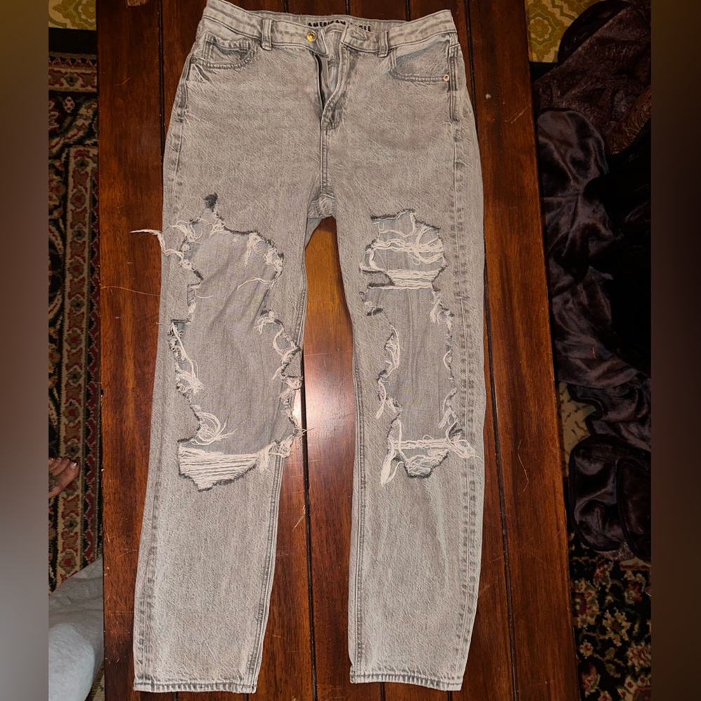 Women’s size 10 long American Eagle Outfitters grey mom straight leg jeans